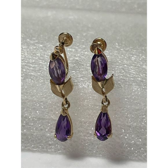 Vintage 14KT Yellow Gold Amethyst Dangle Earrings 1.30” Drop